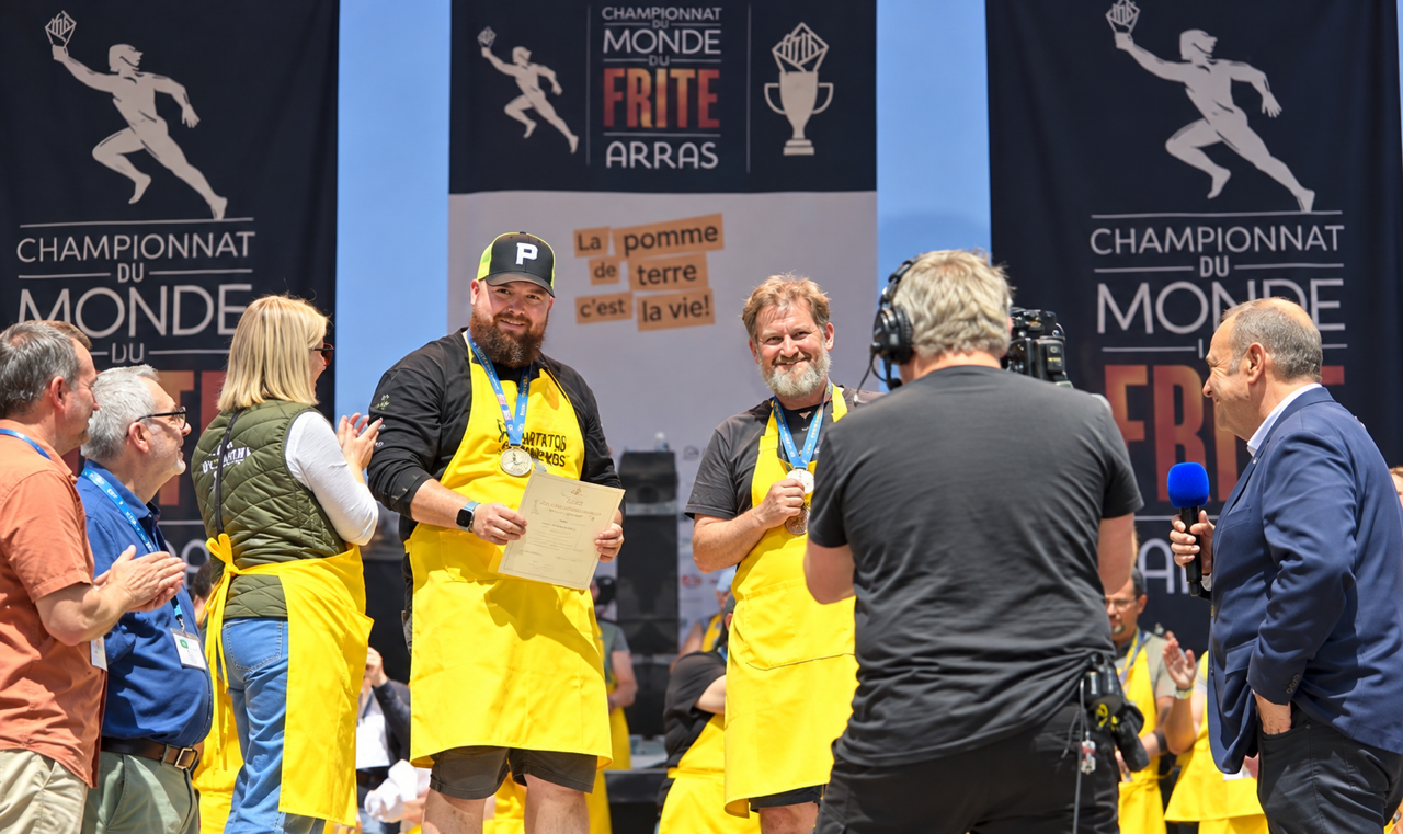 Prijsuitreiking WK frietbakken Arras 2026 Jacco Plomp AI bewerkt